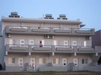 Yiannis Apartmán *