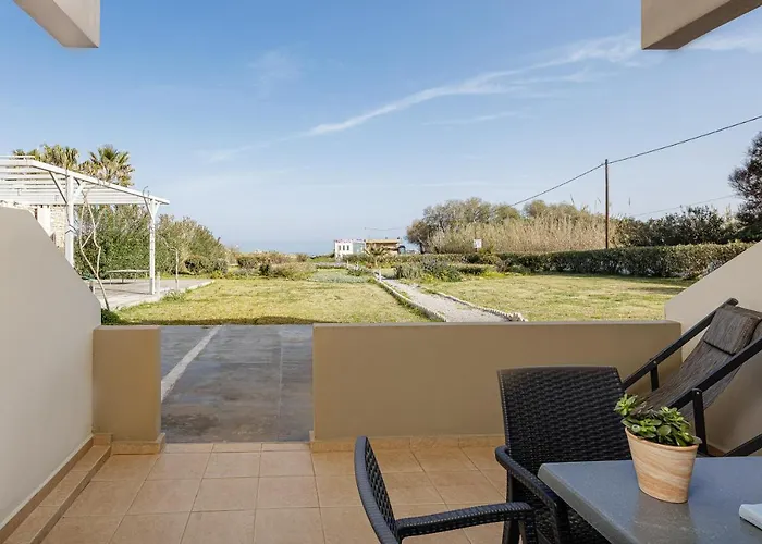 Yiannis Apartments